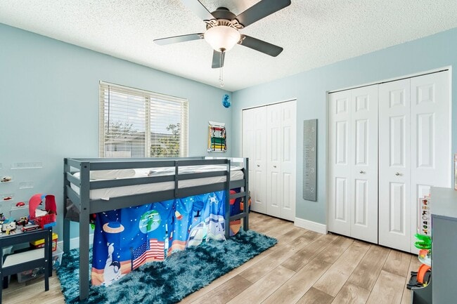 Building Photo - STUNNING 4-BED, 3-BATH HOME WITH SOLAR PANELS IN TAMPA, FL!