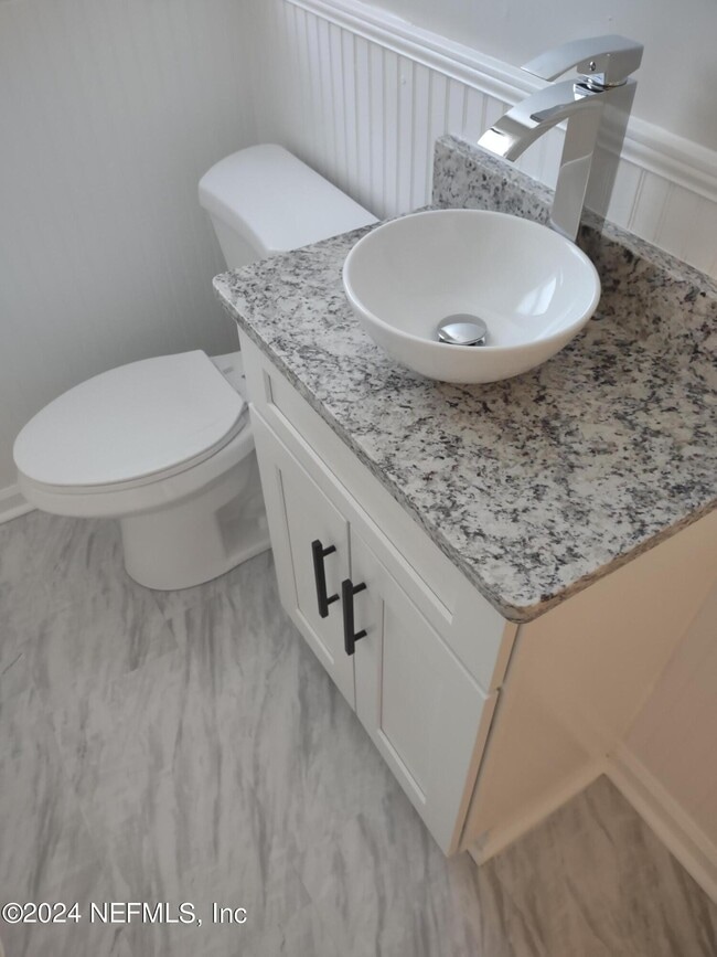 Building Photo - 1552 Naldo Ave