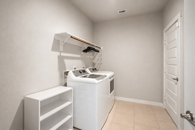 Building Photo - 28458 Hazel Trl