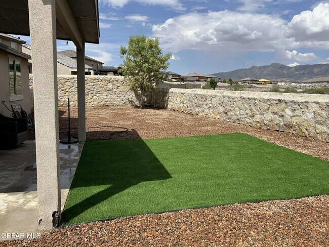 Building Photo - 7896 Enchanted Path Dr