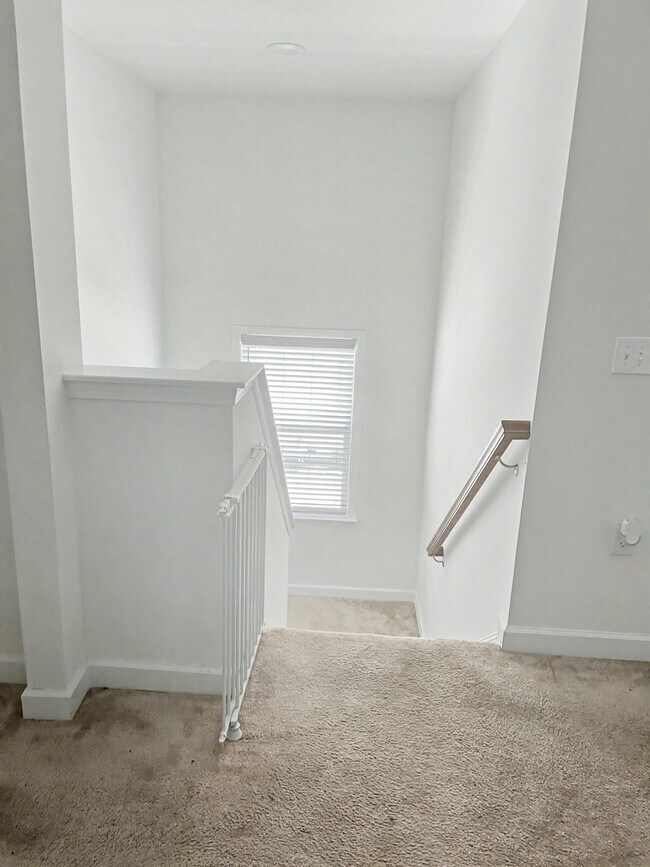 Building Photo - 81 Alder Creek Ct