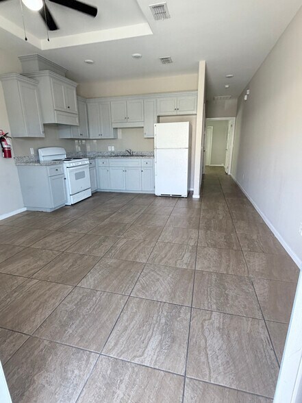 Building Photo - 3300 N Moorefield Rd