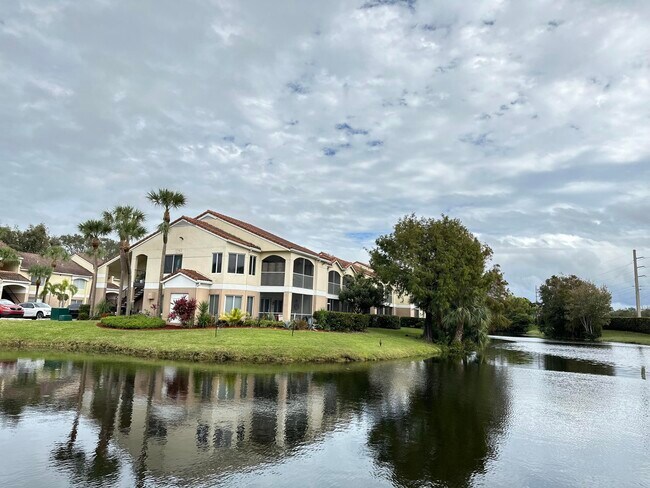 Building Photo - 815 Boynton Beach Blvd