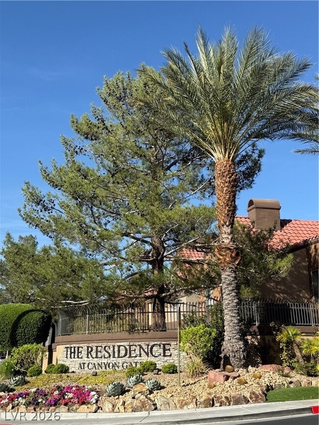 Building Photo - 2200 S Fort Apache Rd