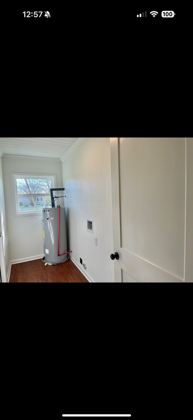 Building Photo - 8336 S Park Ave