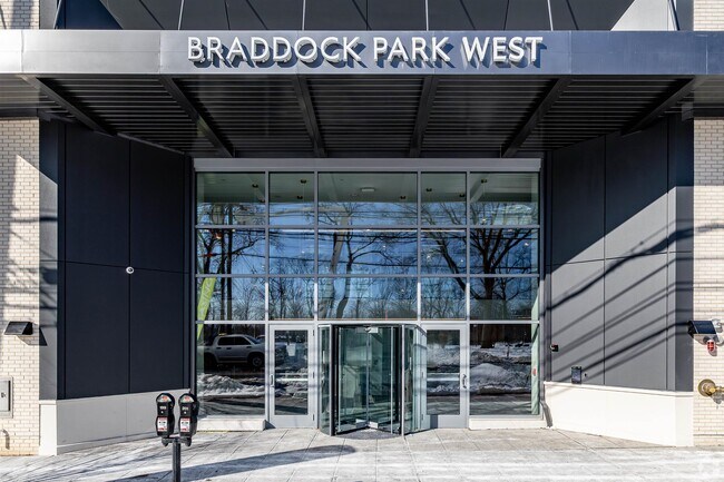 Building Photo - 8601 Bergenline Ave