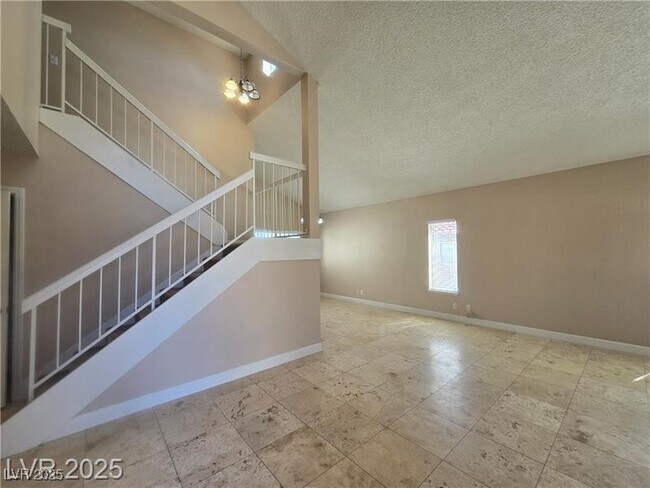 Building Photo - 272 Cordero Dr