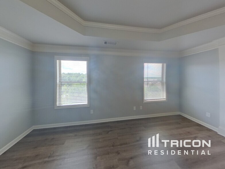 Building Photo - 7064 Demeter Dr