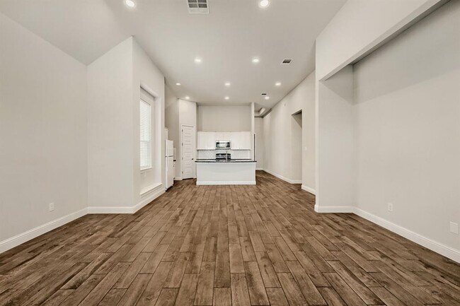 Building Photo - 2436 Indian Clover Trl