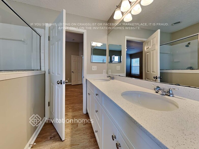 Building Photo - 2675 Secret Harbor Dr