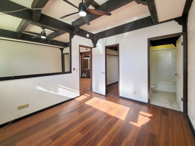 Building Photo - Ground Floor Unit at The Pleasanton! - 2BR...