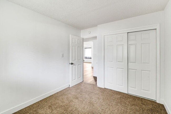 Building Photo - 2030 Ocean Beach Pl