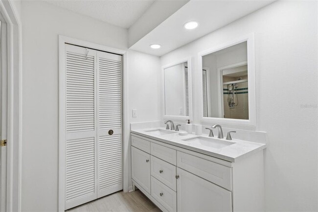 Building Photo - 50 Pelican Pl