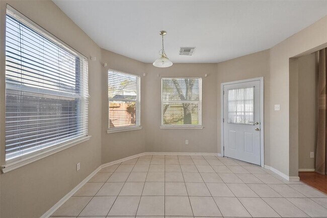 Building Photo - 20806 Pierceton Ct