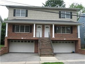 Building Photo - Townhouse Style 3 Bedroom 2 Bath Duplex $4...