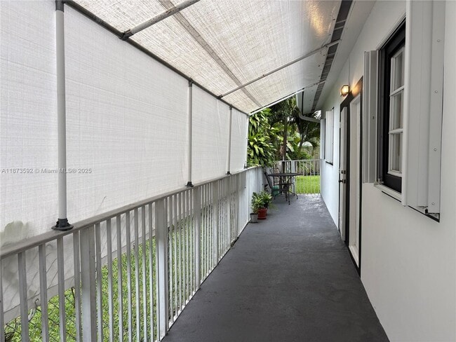 Building Photo - 9470 SW 79th St