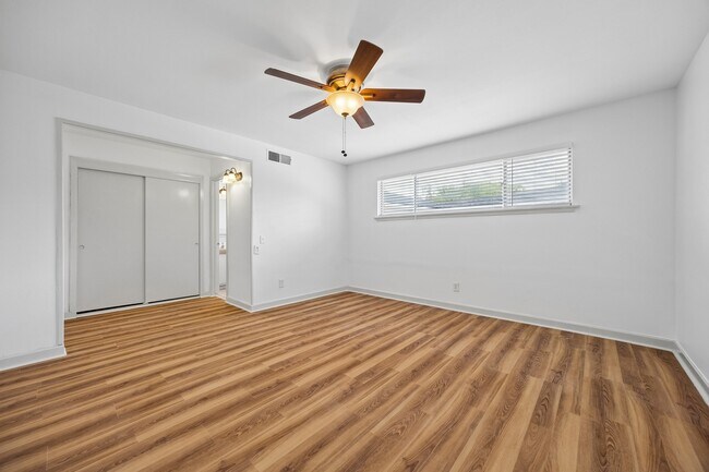 Building Photo - 4126 Martinshire Dr