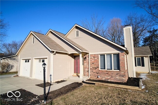 Building Photo - 802 Westridge N Dr