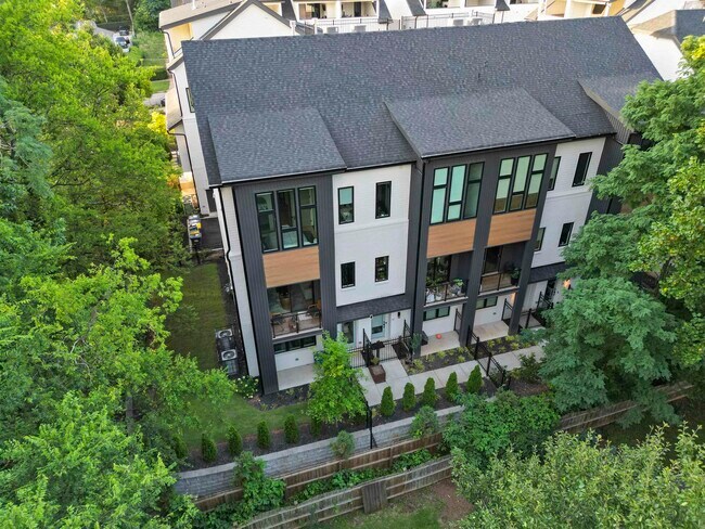 Building Photo - 2347 Hosea L Williams Dr NE