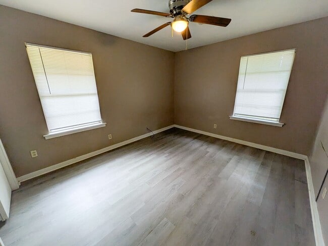 Building Photo - 436 Gardenia Ave