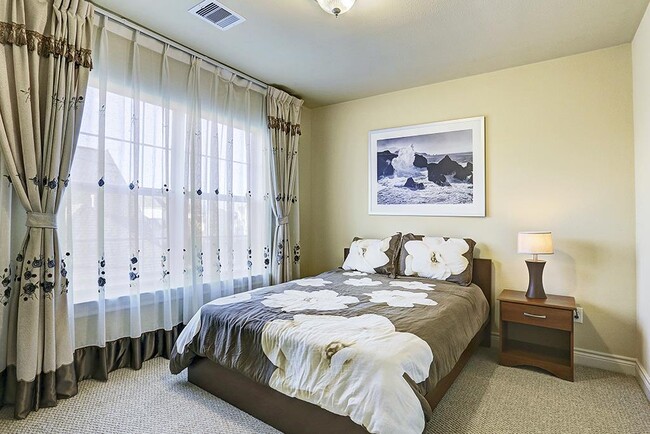 Building Photo - 2602 Coastal Greens Dr