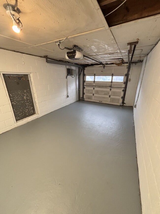 Building Photo - Beautiful Home for Rent