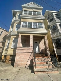 Building Photo - 776 S 18th St