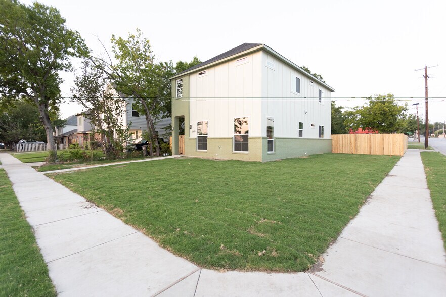 Building Photo - 2945 Gordon Ave