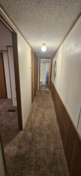 Building Photo - 404 N Washington St