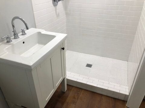 New bathroom - 533 N Mission Dr