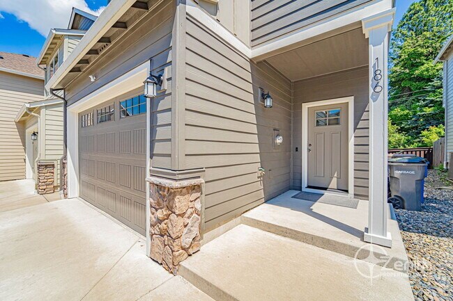 Building Photo - 186 N 44th Pl