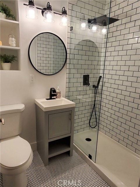 Building Photo - 908 Victoria Ave