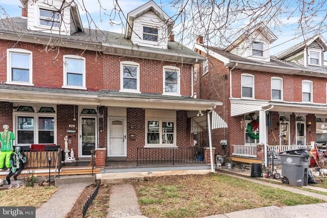 Building Photo - Cute 3 bedroom home