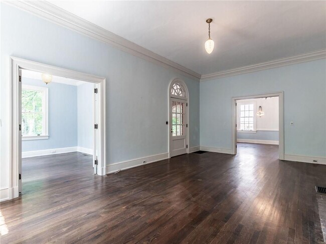 Building Photo - 1681 E Clifton Rd NE