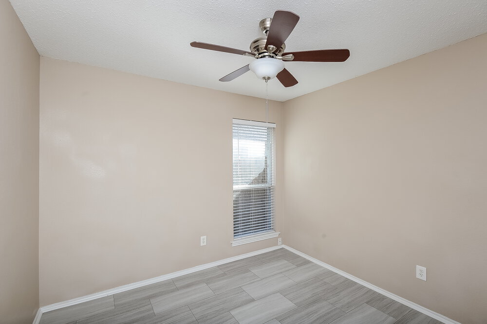 Building Photo - 224 Glen Meadow Dr