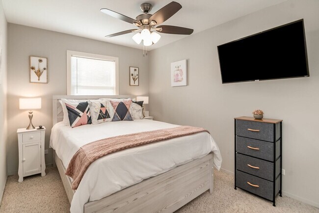 Building Photo - 15133 Huntington Ct