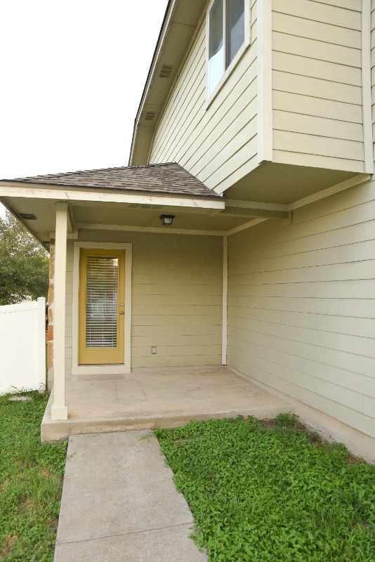 Building Photo - 308 Lava Bed Dr