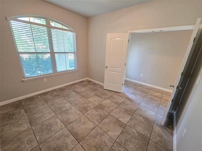 Building Photo - 112 Cypress Bend Ct