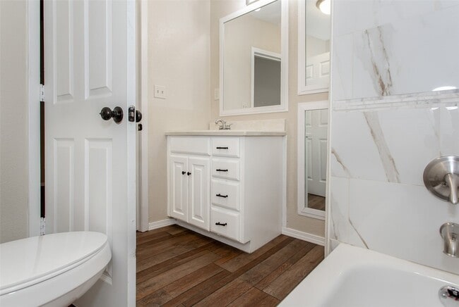 Building Photo - 111 S Henderson Ave