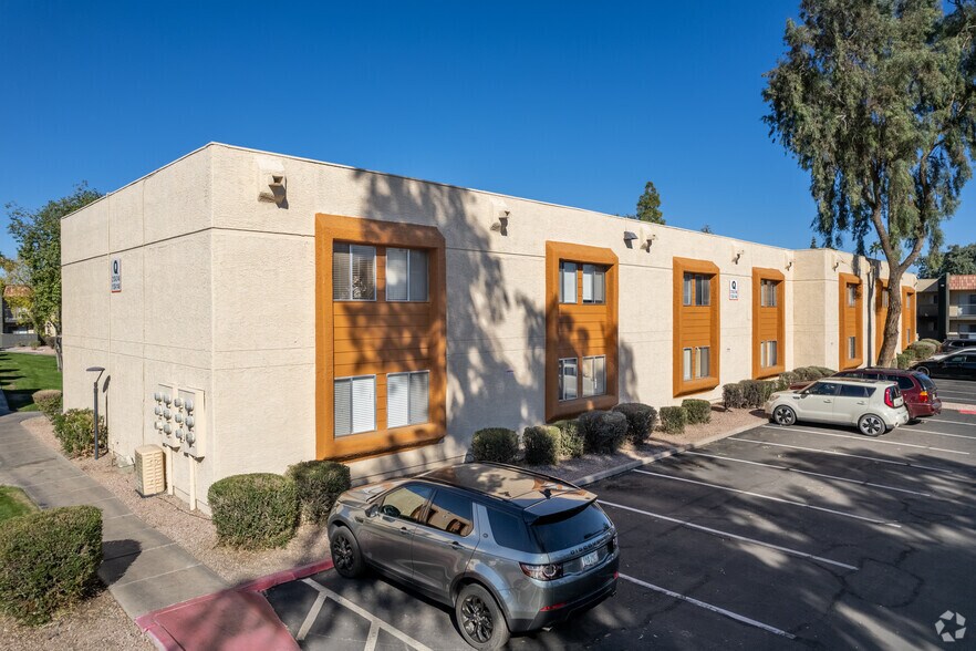 Building Photo - Villetta