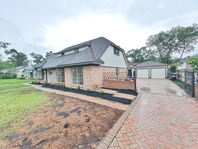 Building Photo - 4106 Clovernook Ln