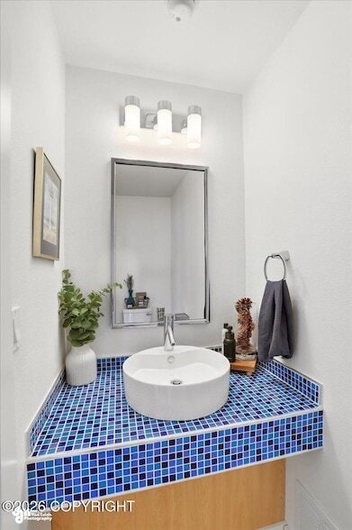 Building Photo - 2350 Cleo Ave