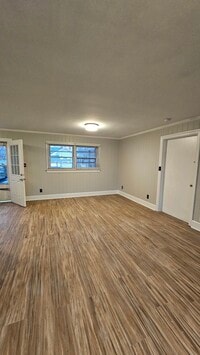 Building Photo - 202 N Caswell St