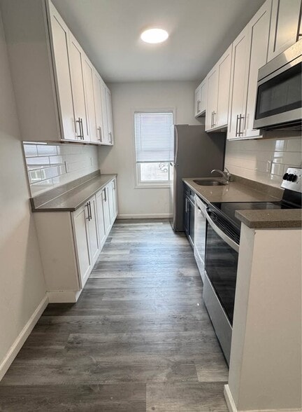 Building Photo - Bradley Apartments