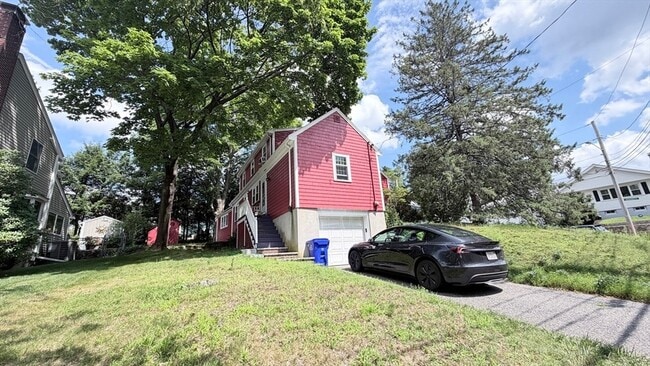 Building Photo - 4 Mossdale Rd