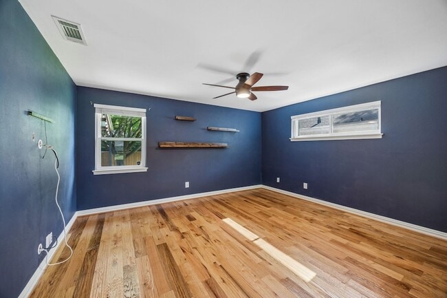 Building Photo - 2223 Freeland Way