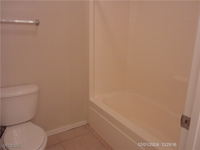 Building Photo - 6528 Birdcall St