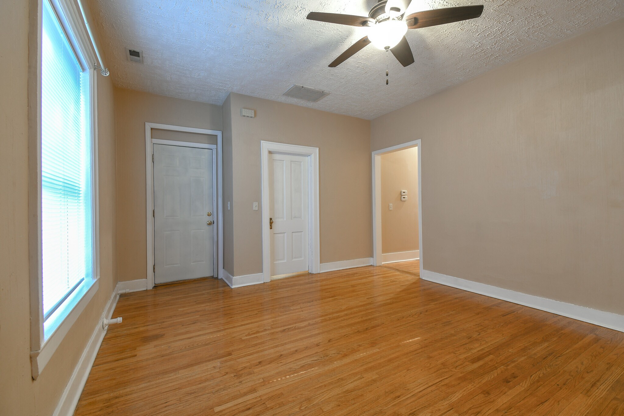 Building Photo - 1717 D St