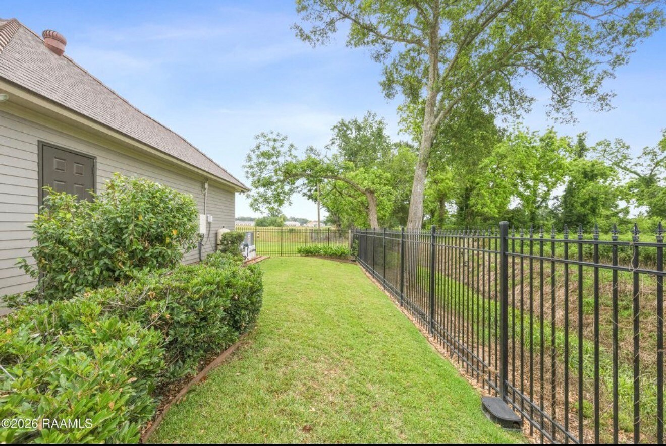 Building Photo - 401 Torrenova Cir