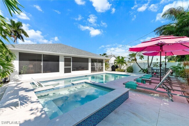 Building Photo - 690 100th Ave N